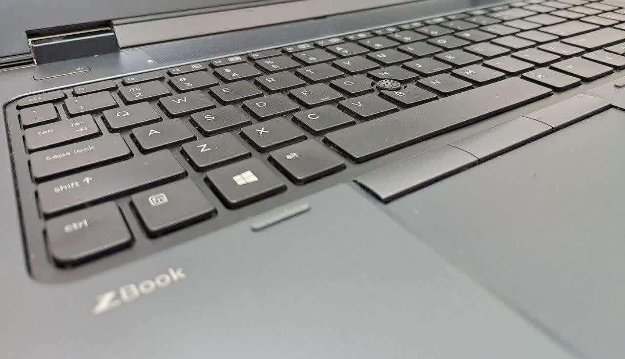 لپ تاپ حرفه ای  Zbook i7 گرافیک 2 با هارد اکسترنال|رایانه همراه|نجف‌آباد, |دیوار