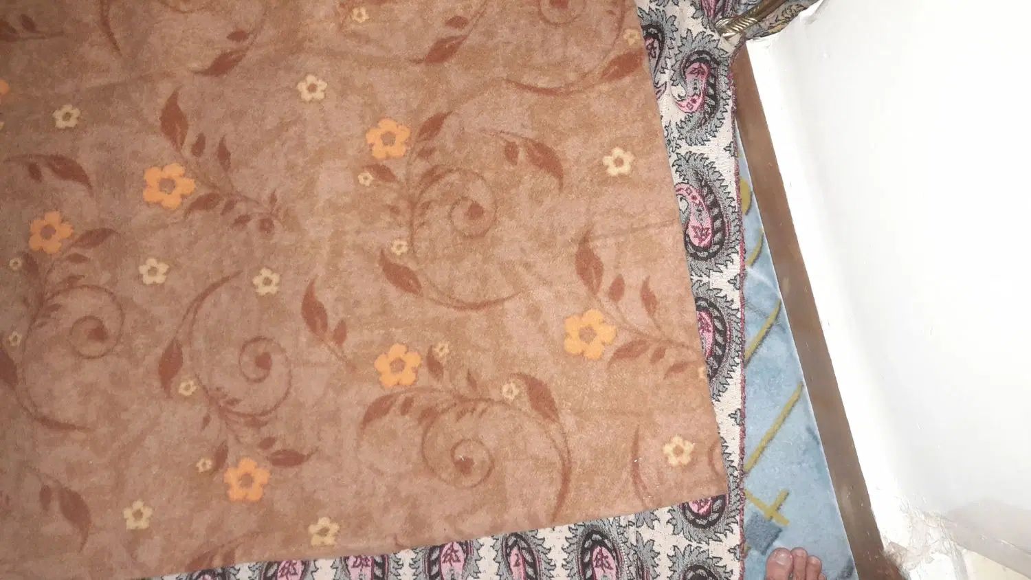 ۹ متر موکت سالم و تمیز|موکت|کرج, شهرک شیخ سعدی|دیوار