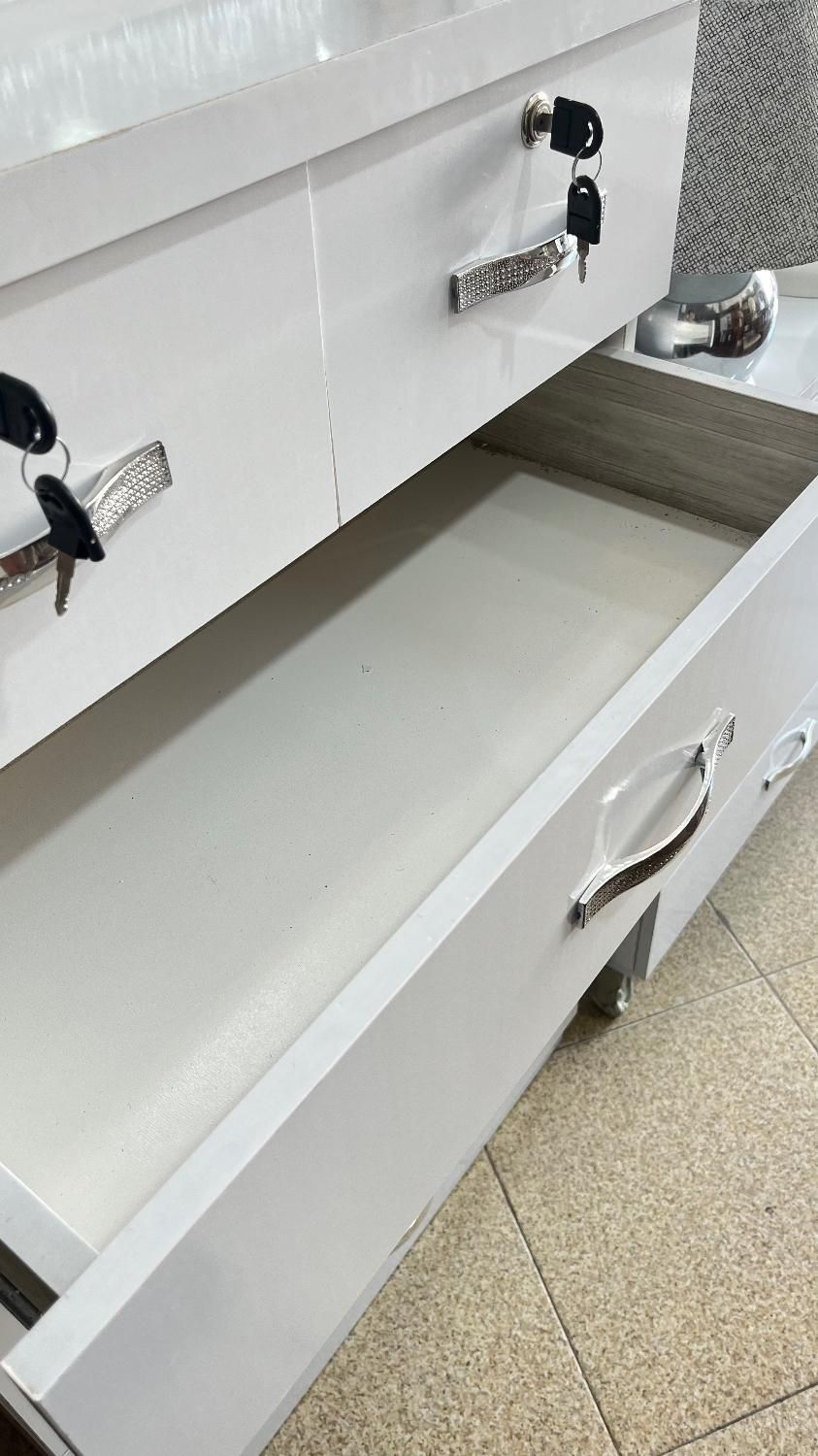 دراور وکیوم|جاکفشی، کمد، دراور|چالوس, |دیوار