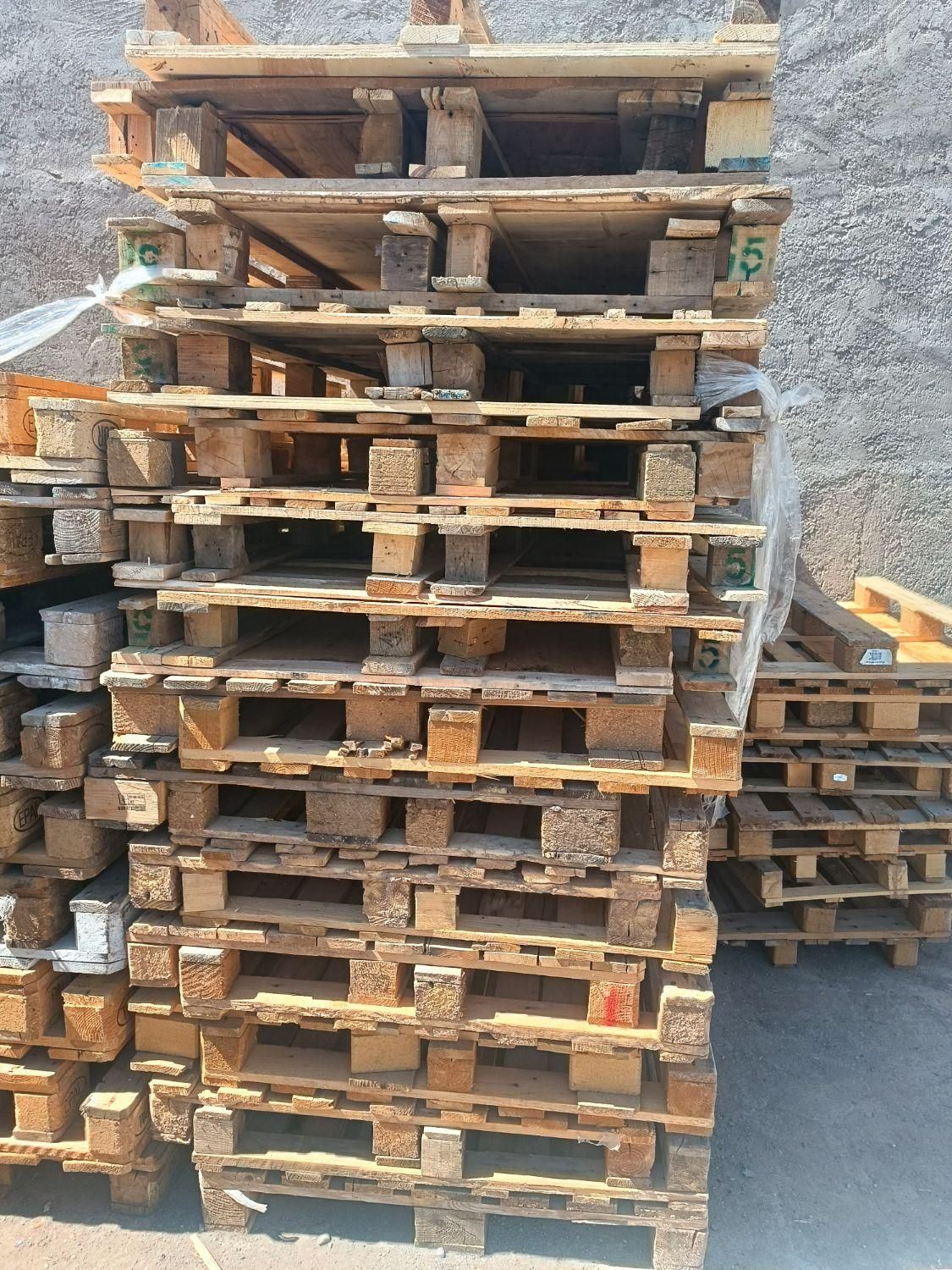 خریدوفروش پالت چوبی /پلاستیکی/نئوپان و|عمده‌فروشی|قم, نیروگاه|دیوار