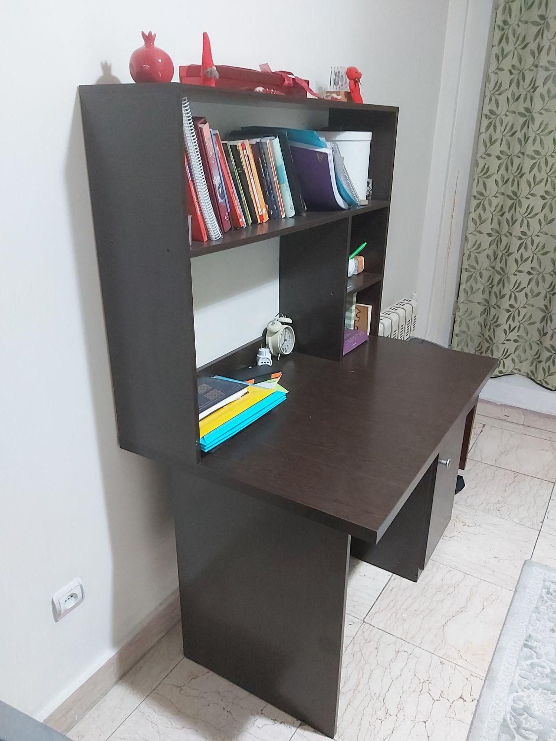 میز مطالعه دارای کتابخانه، کشو و کمد|میز تحریر و کامپیوتر|تهران, فردوس|دیوار