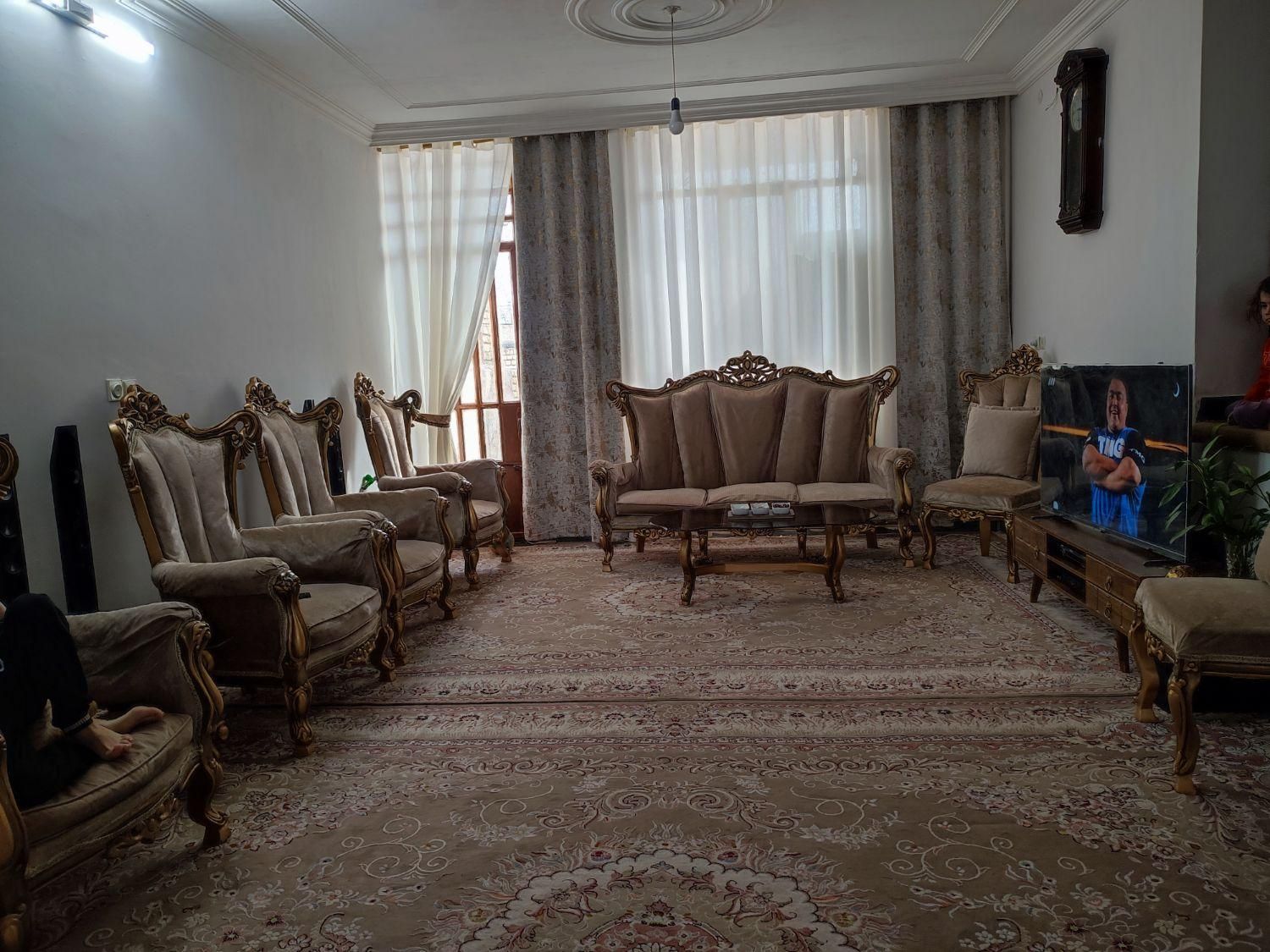 خانه ویلایی ۲۰۰میلیون وام جانبازی دارد|فروش خانه و ویلا|قوچان, |دیوار