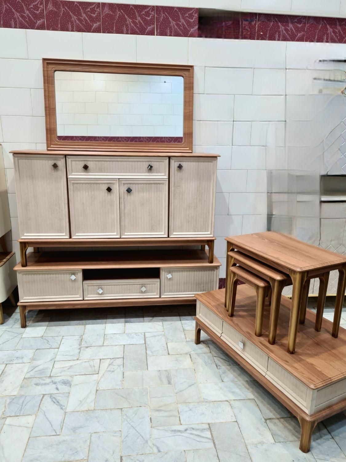 اینه کنسول میز tv جلومبلی|بوفه، ویترین، کنسول|یزد, |دیوار