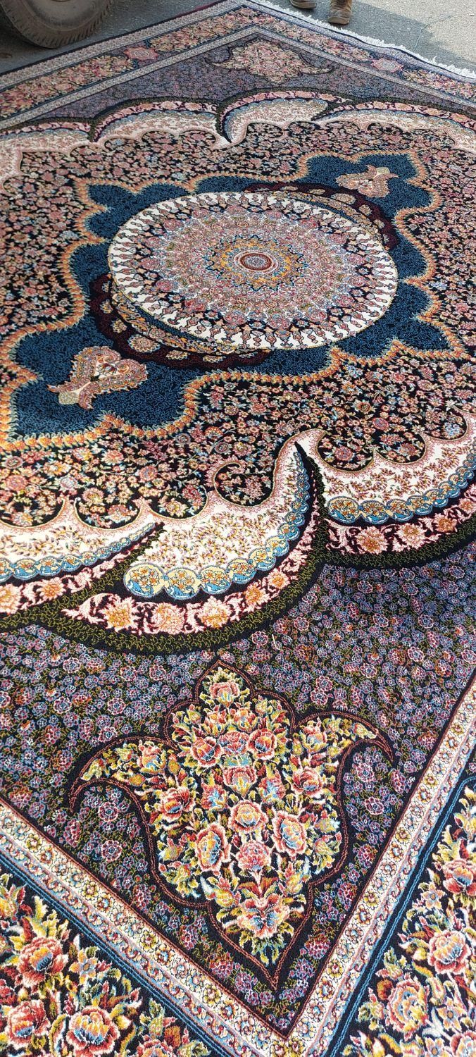 یک تخته  12 متری  700شانه تراکم 2550 تمام نخ|فرش|محمدیه-قزوین, |دیوار