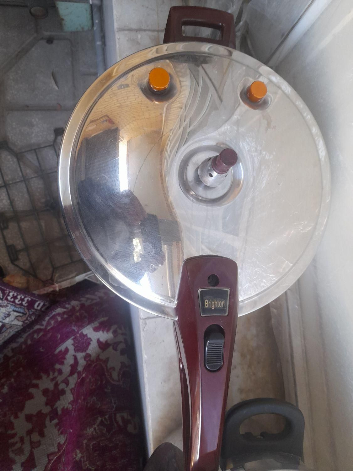 زودپز|ظروف پخت‌وپز|یزد, |دیوار