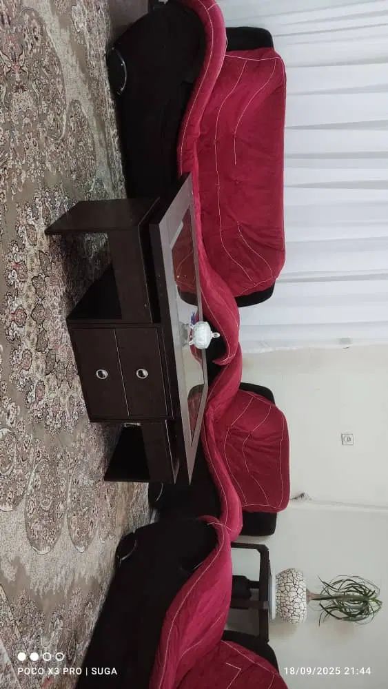 فروش لوازم به علت مسافرت|مبلمان خانگی و میز عسلی|کرج, اصفهانی‌ها|دیوار