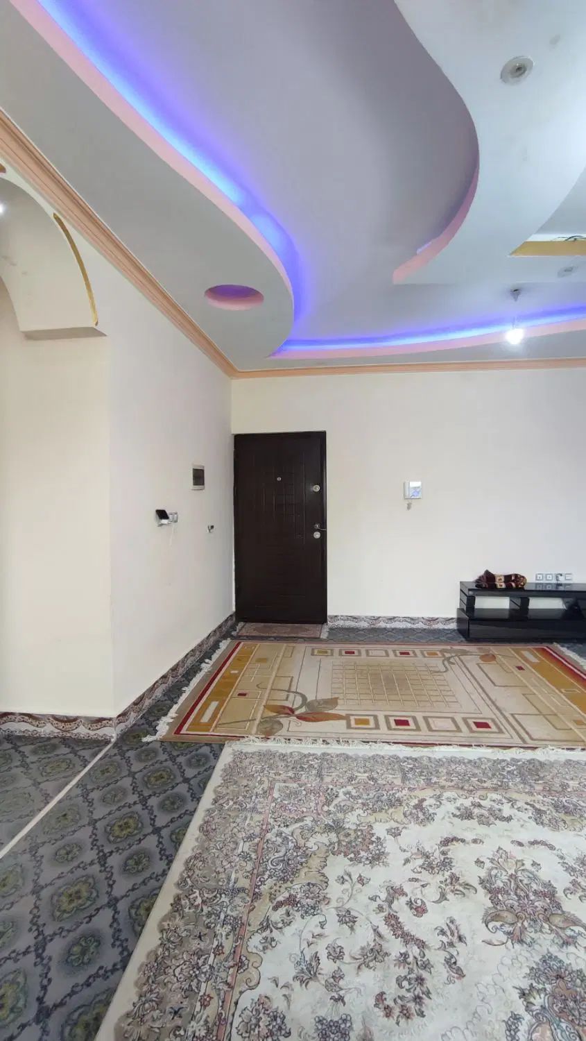فروش واحد ۱۱۰ مترسندتکبرگ گلشهر قیمت کارشناسی|فروش آپارتمان|چابهار, |دیوار