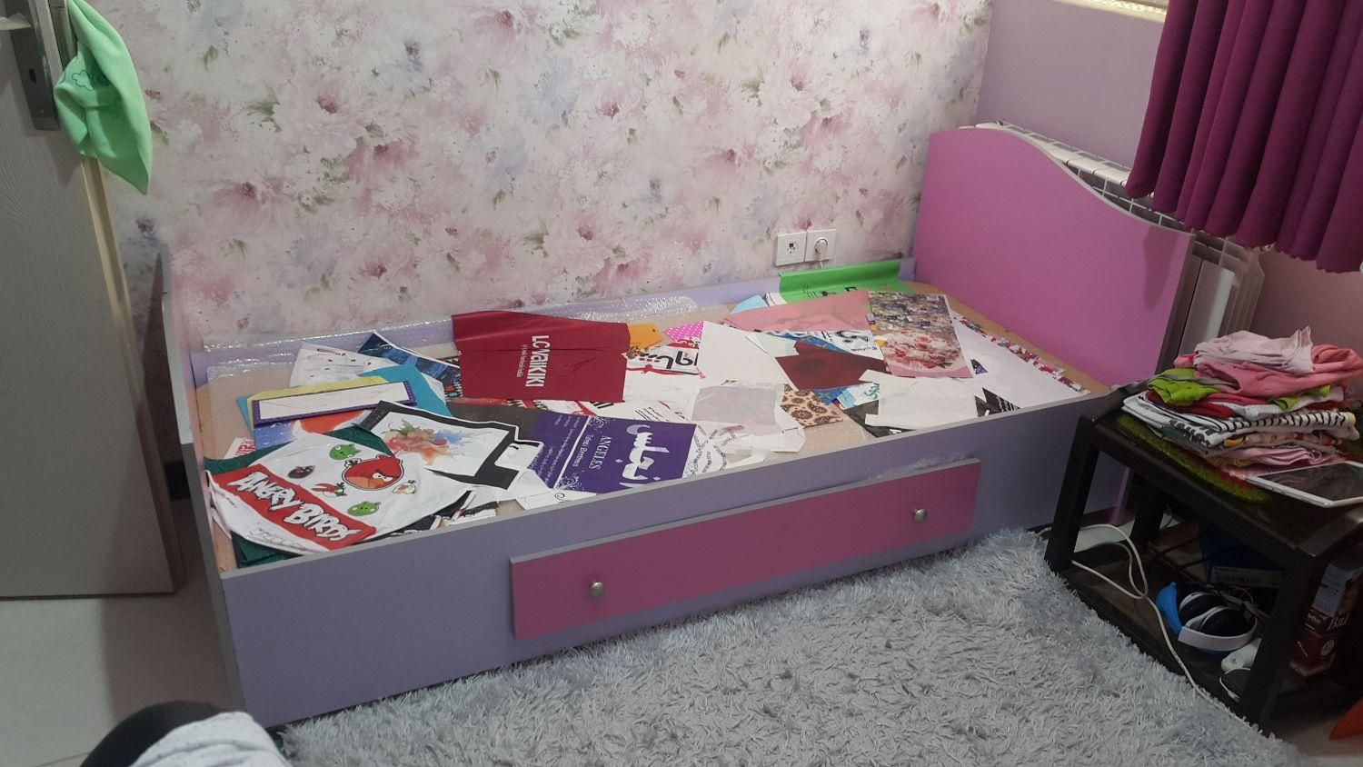 تخت نوجوان|تخت و سرویس خواب|ساری, |دیوار