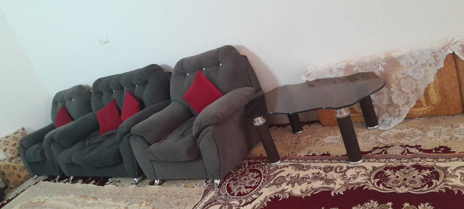 مبل راحتی|مبلمان خانگی و میز عسلی|اصفهان, ارداجی|دیوار