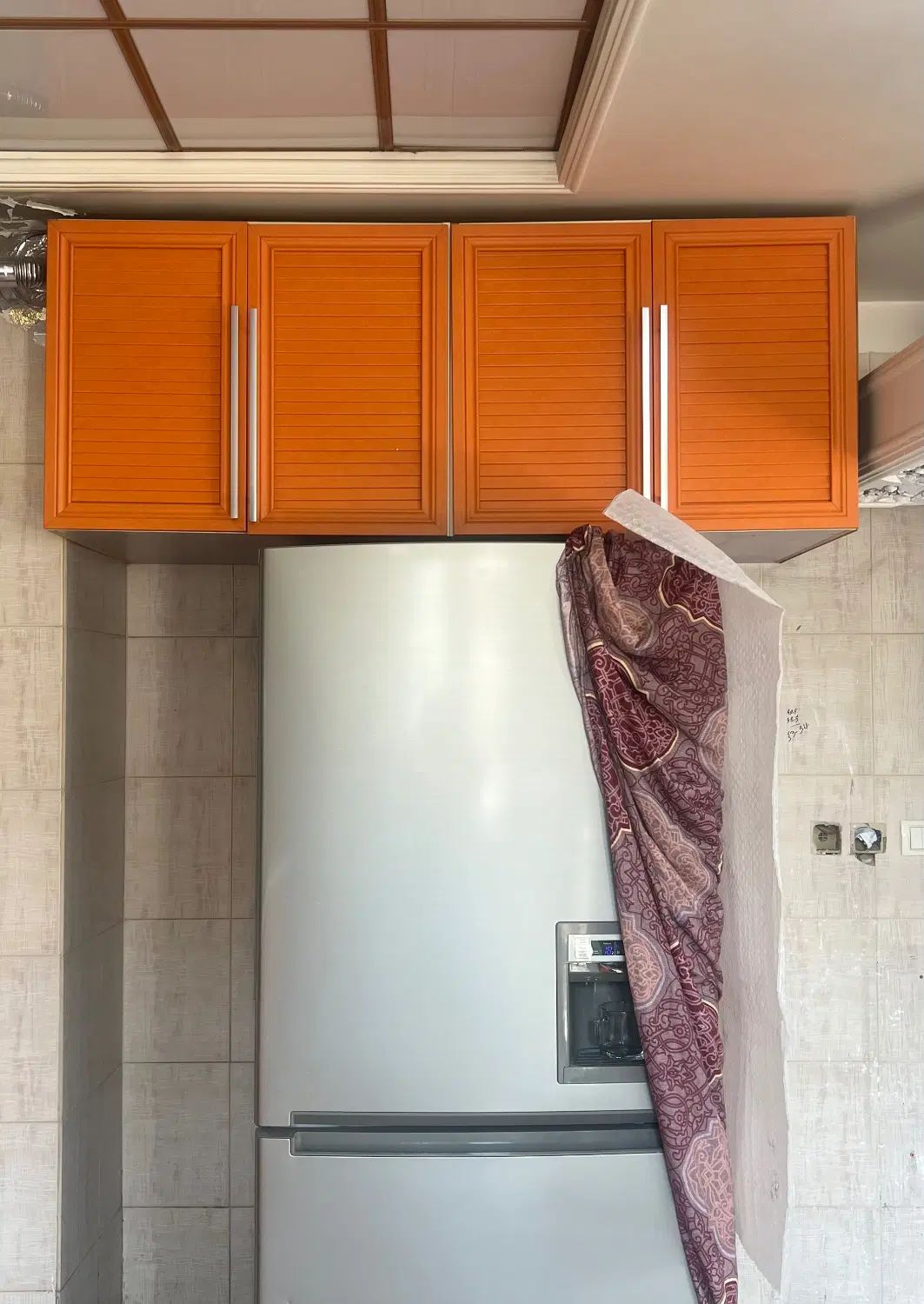 کابینت خارجی کاملا سالم همراه با مارکت و هود|آب‌چکان و نظم‌دهنده ظروف|کرج, چهارصد دستگاه|دیوار