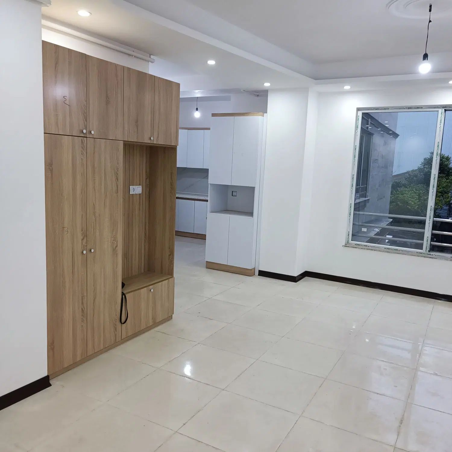 فروش سندار دو پارکینگ فول امکانات زیر قیمت شهدا|فروش آپارتمان|رشت, فلسطین|دیوار