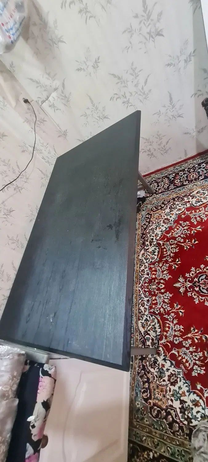 میز بزرگ ومحکم کاملا سالم ونو|میز تحریر و کامپیوتر|تهران, مینای جنوبی|دیوار