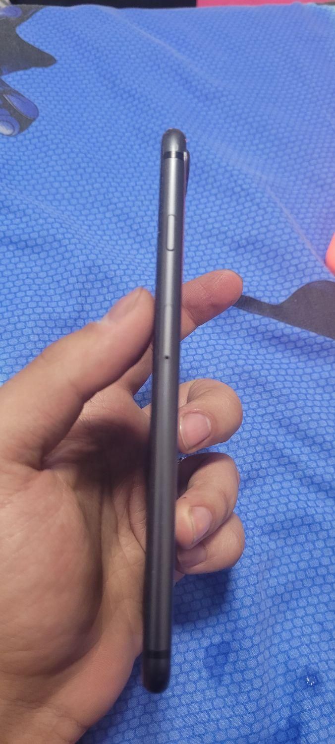 اپل iPhone 8 Plus با حافظهٔ ۶۴ گیگابایت|موبایل|تهران, آذری|دیوار