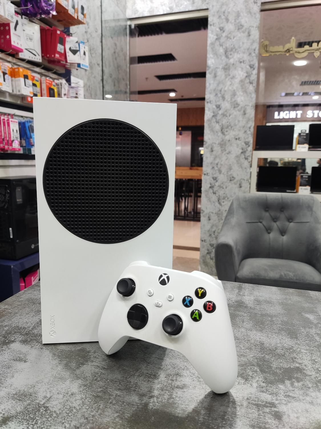 کنسول بازی مدل Xbox Series S ظرفیت 512 گیگابایت|کنسول، بازی ویدئویی و آنلاین|قم, عمار یاسر|دیوار