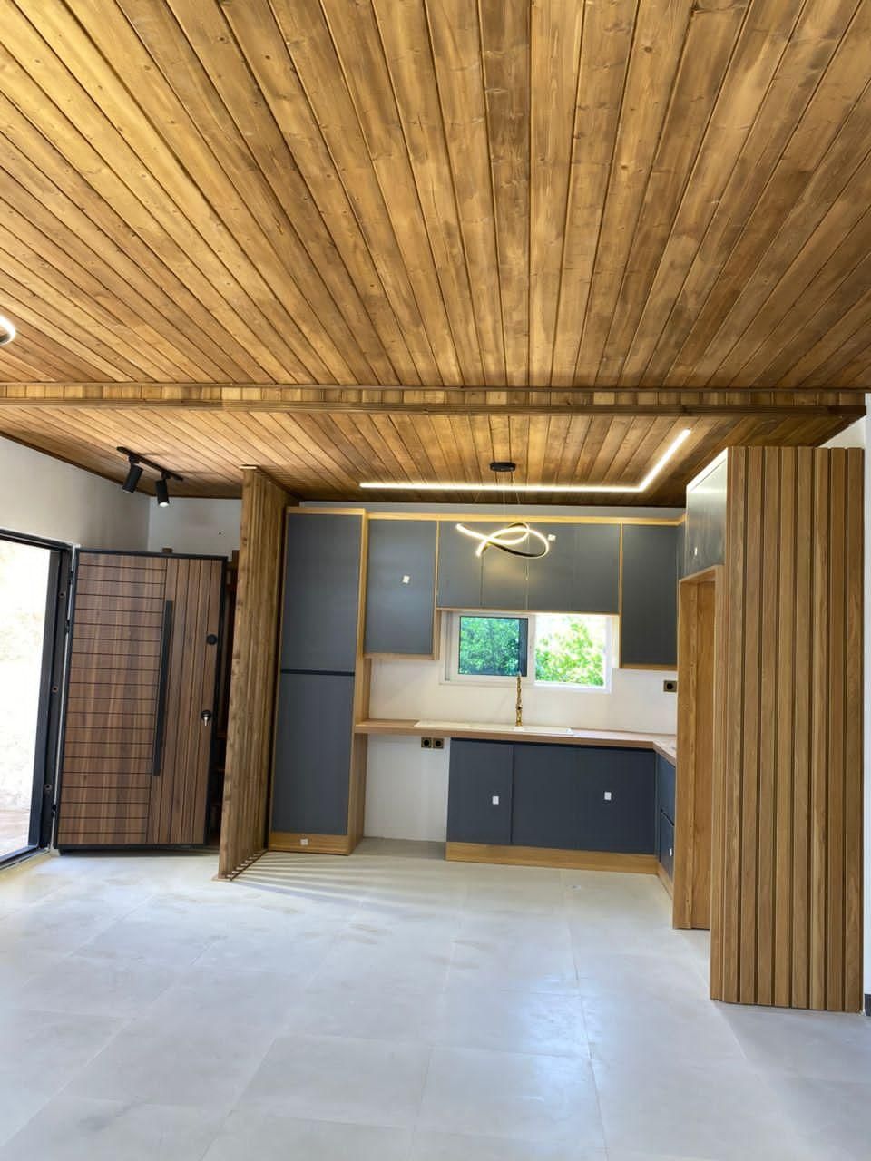 ویلا نوساز بافت مسکونی|فروش خانه و ویلا|آمل, |دیوار