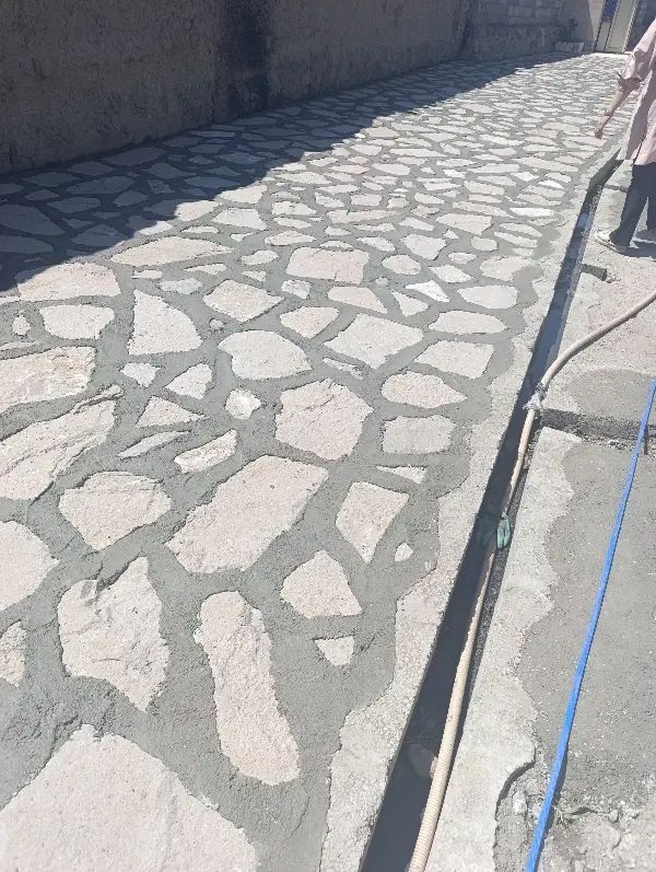 نیازمند بنای سنگ فرش اسپراخون در اطراف تبریز|استخدام معماری، عمران و ساختمانی|تبریز, |دیوار