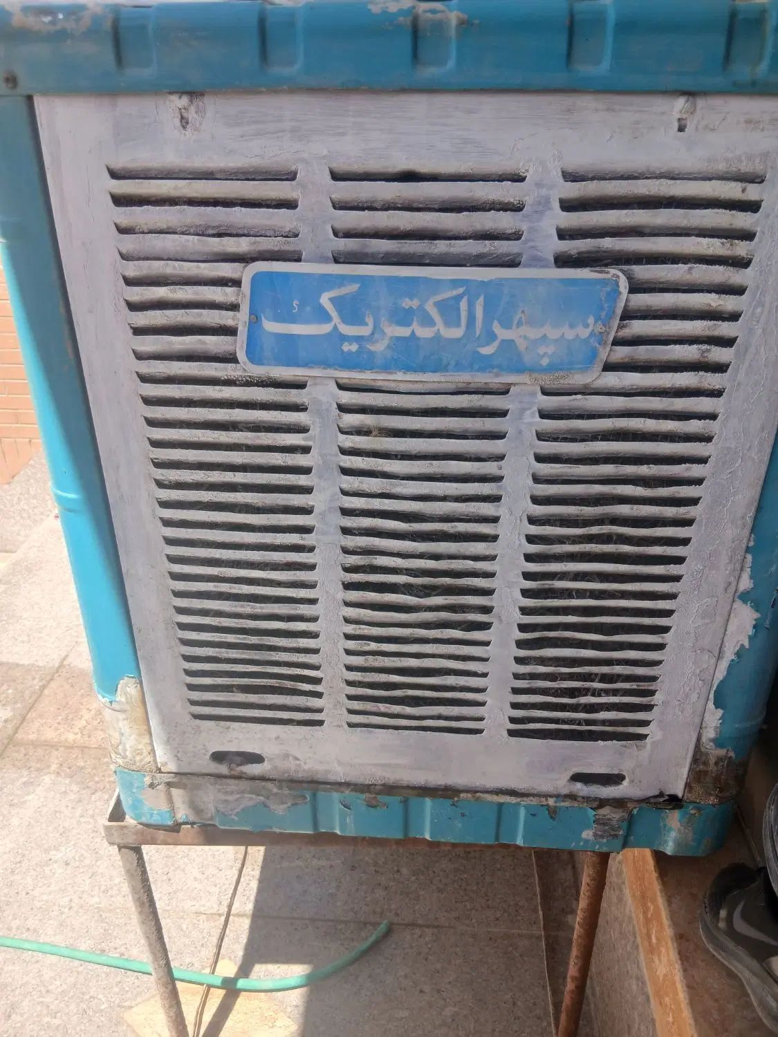 کولر آبی‌|کولر آبی|اصفهان, راران|دیوار