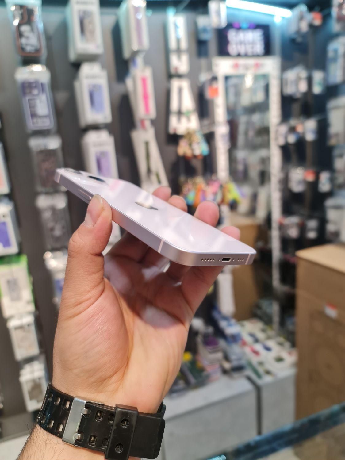 اپل iPhone 13 با حافظهٔ ۱۲۸ گیگابایت|موبایل|قزوین, |دیوار