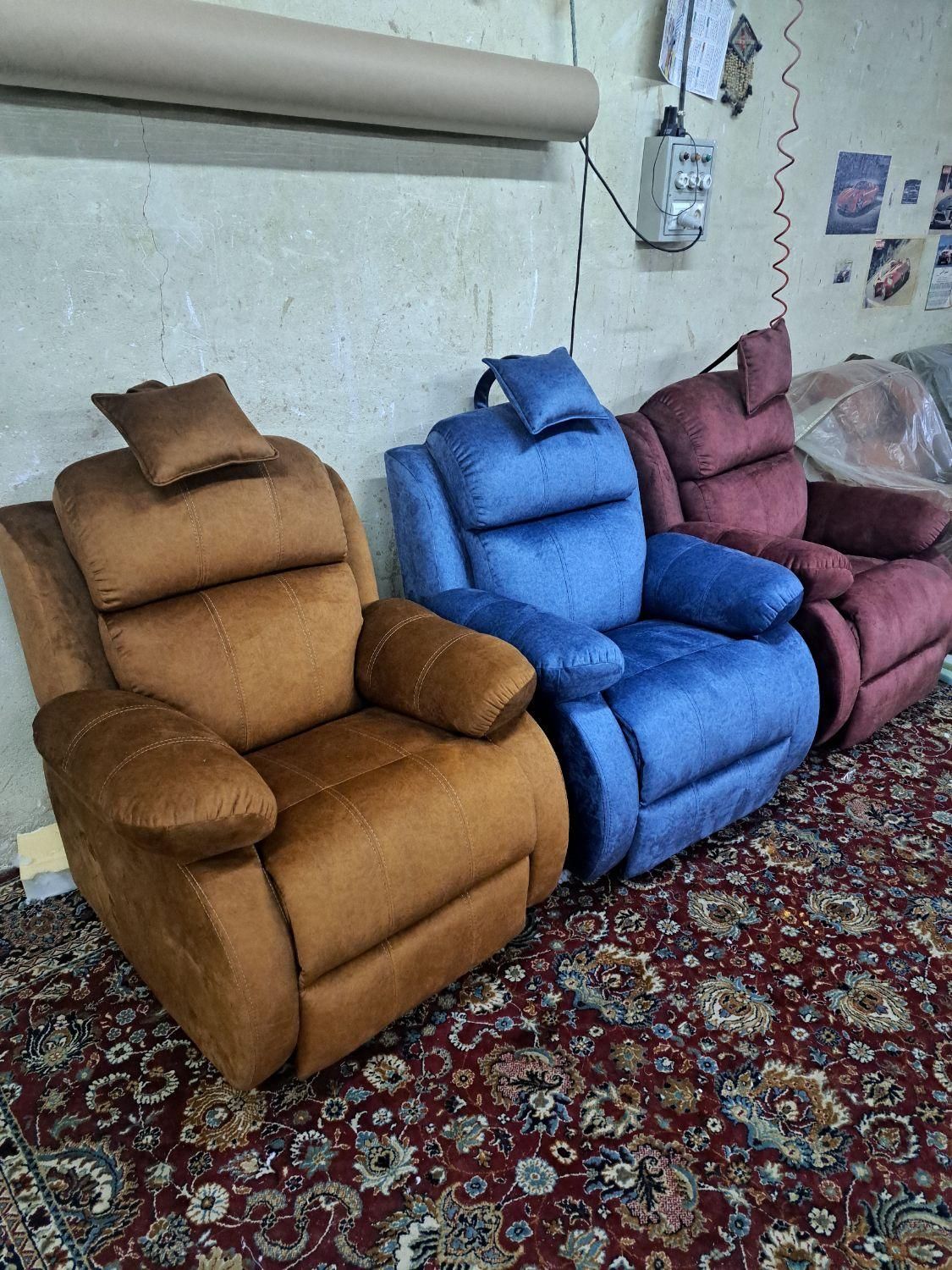 مبل تک‌نفره ریلکسی تحویل آنی برقی و دستی|مبلمان خانگی و میز عسلی|تهران, دهکده المپیک|دیوار