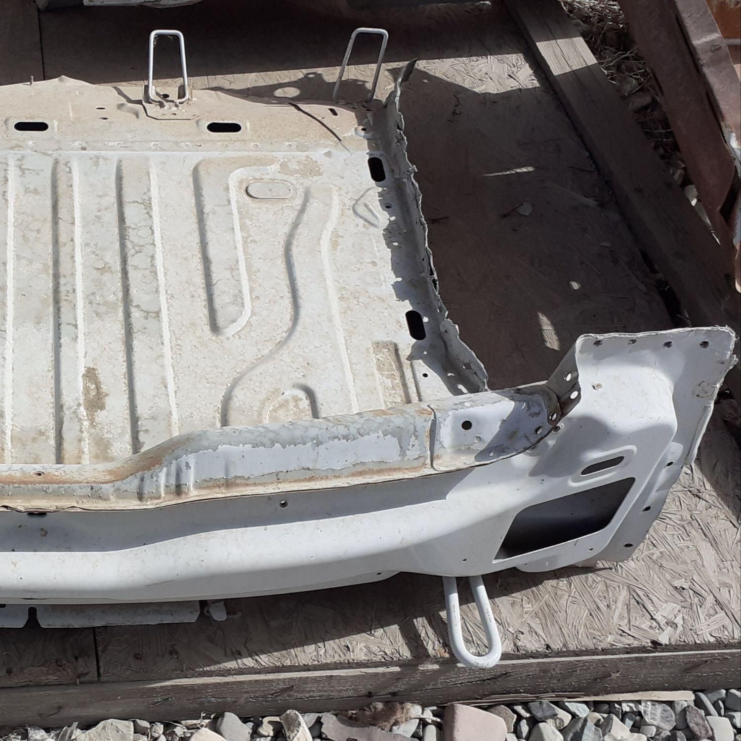 بدنه ساندرو درب صندوق گلگیر کاپوت سینی عقب ساندرو|قطعات یدکی و لوازم جانبی|تهران, مرزداران|دیوار