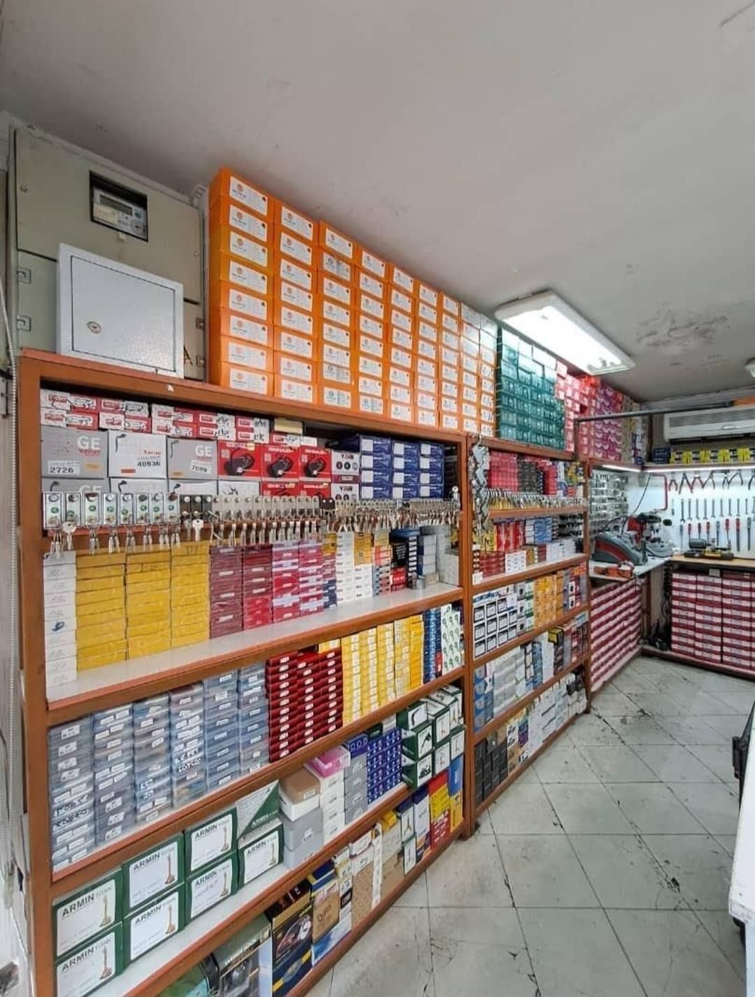 کلید سازی۲۴ساعته پونک گلشهر(نصیری)منازل و خودرو|خدمات پیشه و مهارت|زنجان, |دیوار