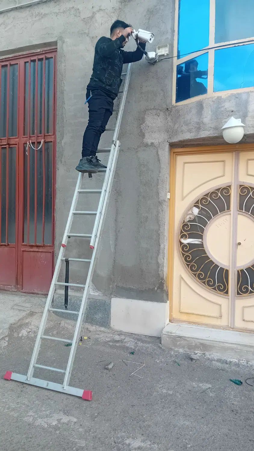 نصب نصاب دوربین دزدگیر 24ساعته سیم کشی|خدمات پیشه و مهارت|تبریز, |دیوار