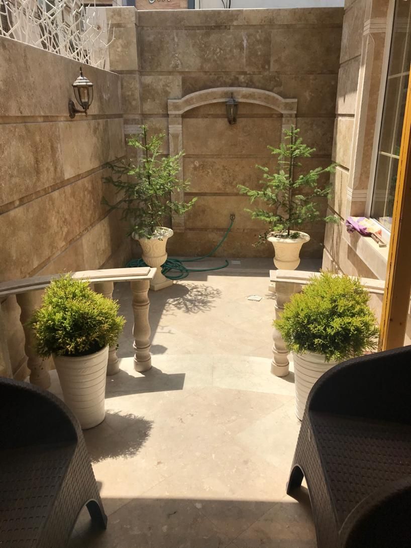 دوباب مغازه و یک واحد تجاری|فروش مغازه و غرفه|رشت, صفاری|دیوار