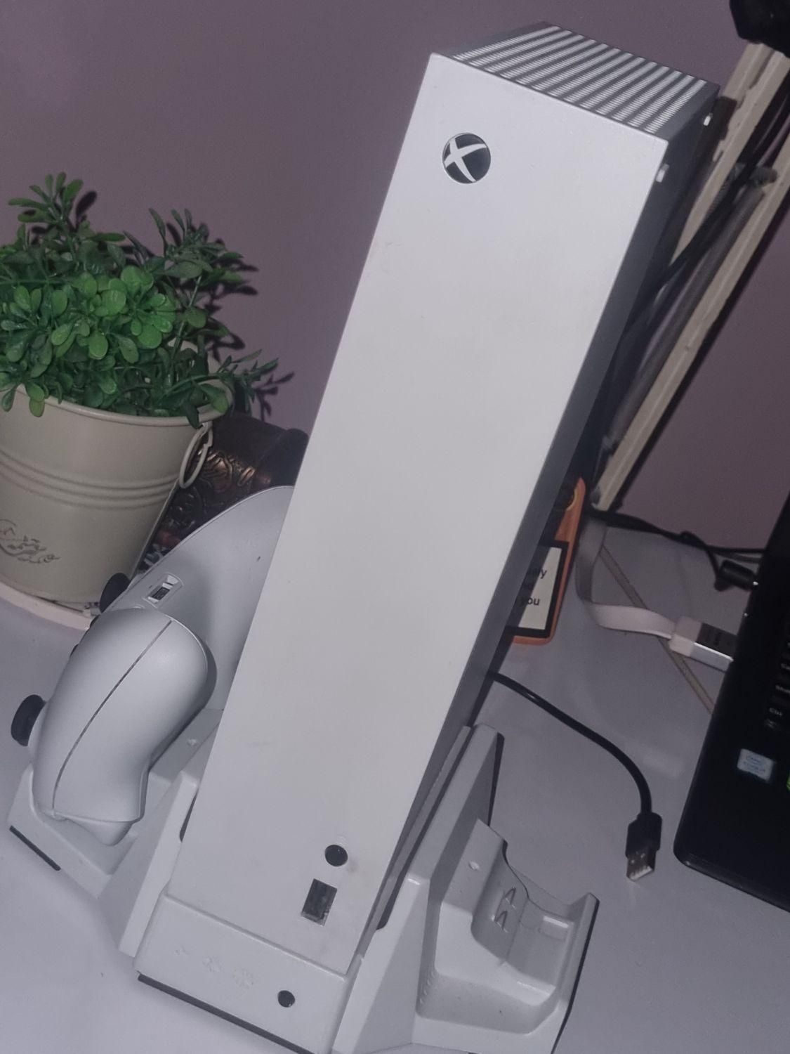 Xbox Series S فوقالعاده تمیز|کنسول، بازی ویدئویی و آنلاین|کرج, فاز ۵ مهرشهر|دیوار