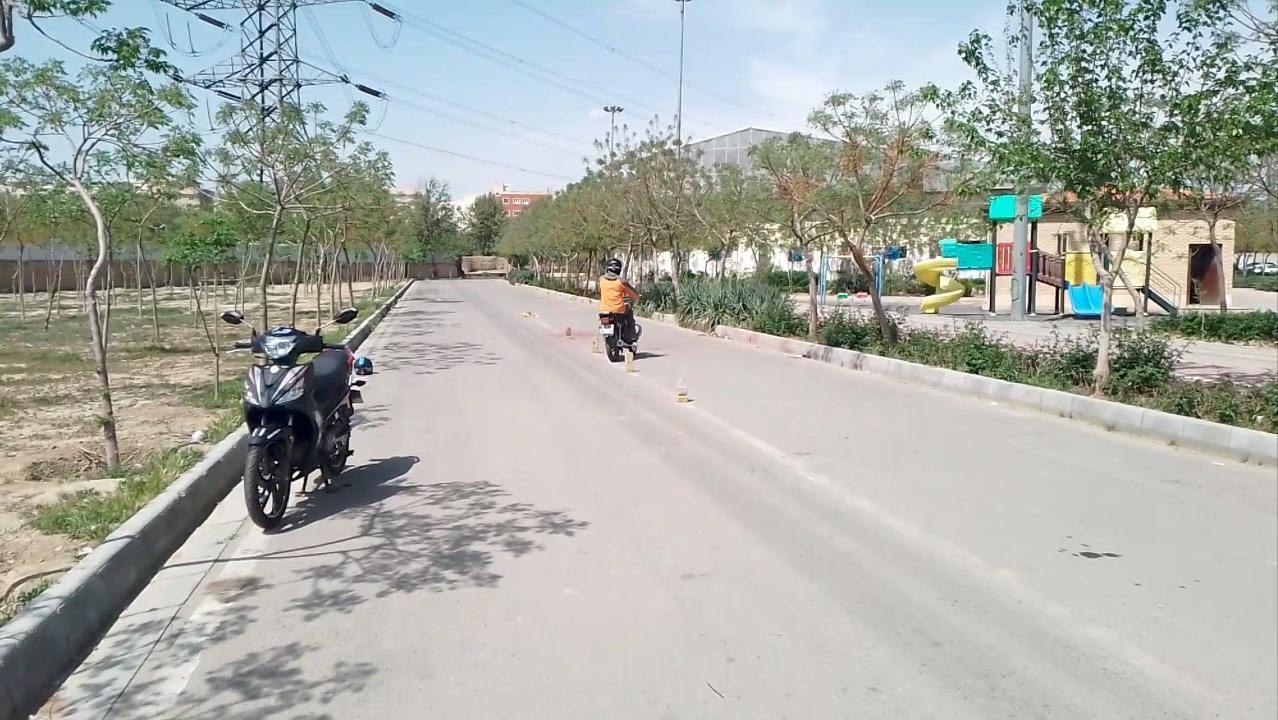 آموزش موتورسواری حرفه ای با موتور دنده ای هوندا|خدمات آموزشی|تهران, شهرک ولیعصر جنوبی|دیوار