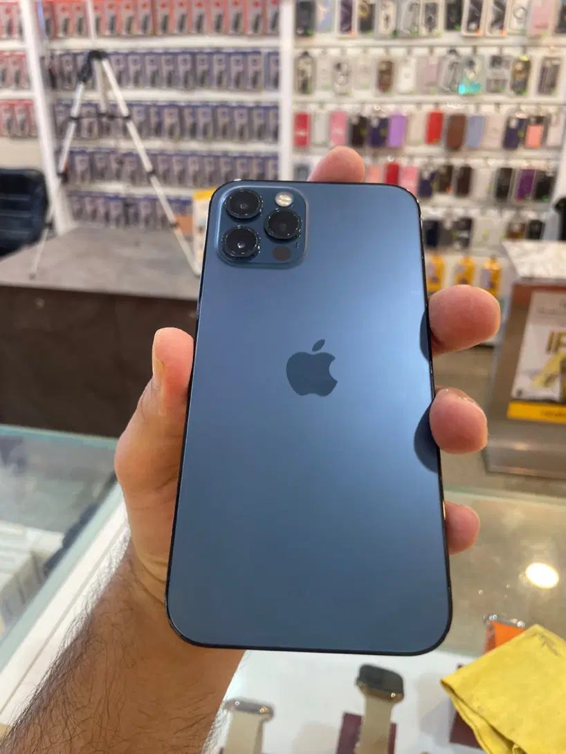 اپل iPhone 12 Pro با حافظهٔ ۲۵۶ گیگابایت zaa|موبایل|مشهد, احمدآباد|دیوار