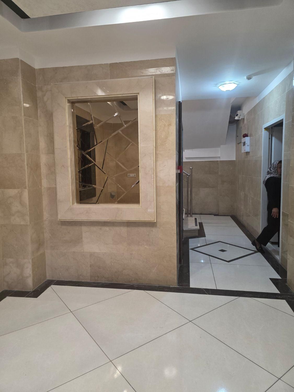 آپارتمان تکواحـدی + ۲۵۰متـر + سلطانـی + قیمت عالـی|فروش آپارتمان|ارومیه, |دیوار