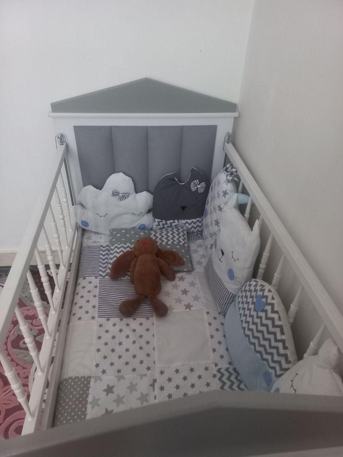 سرویس کمدو تخت کلبه تمیز|تخت و سرویس خواب|قرچک, میرزائی جنوبی|دیوار