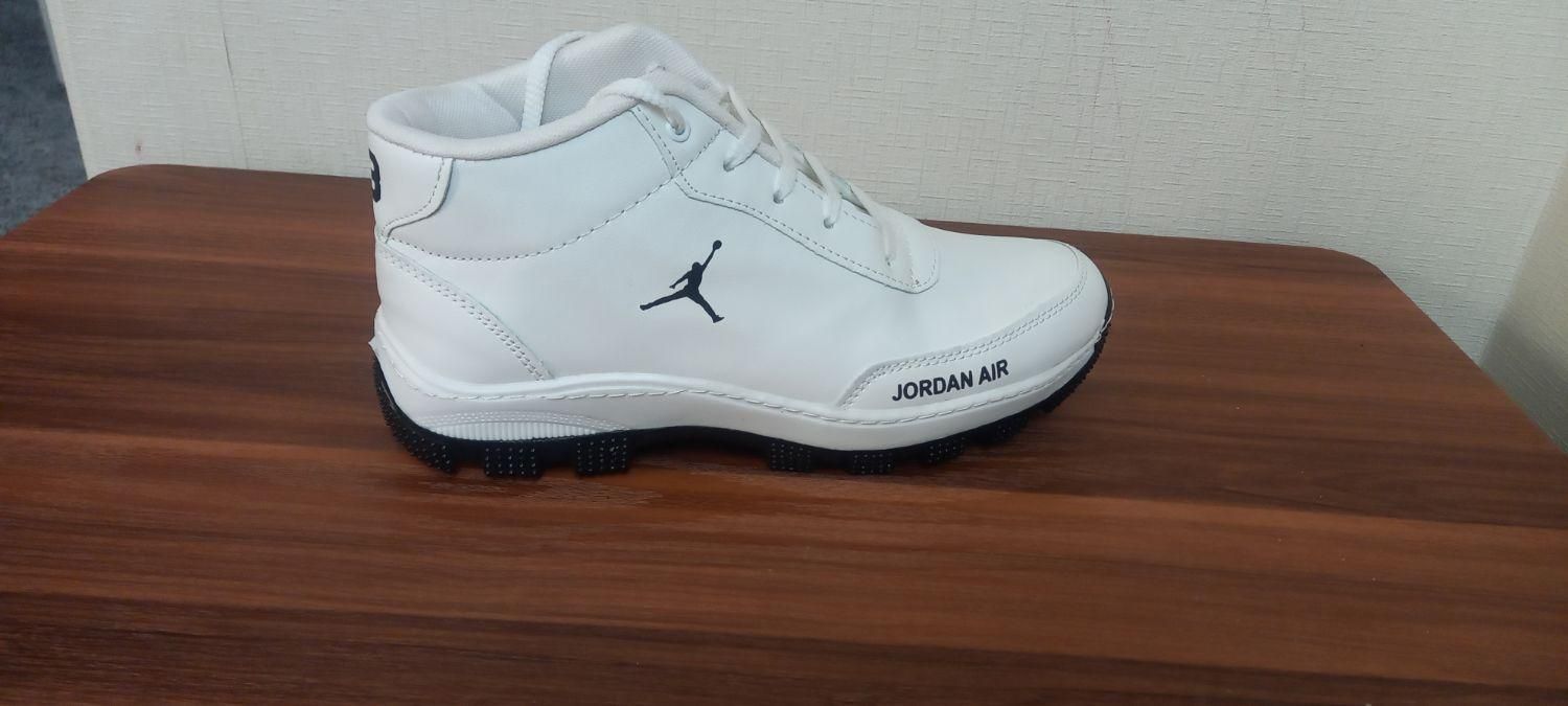 کتونی جردن،ساق دار،41|کیف، کفش، کمربند|قم, بنیاد|دیوار