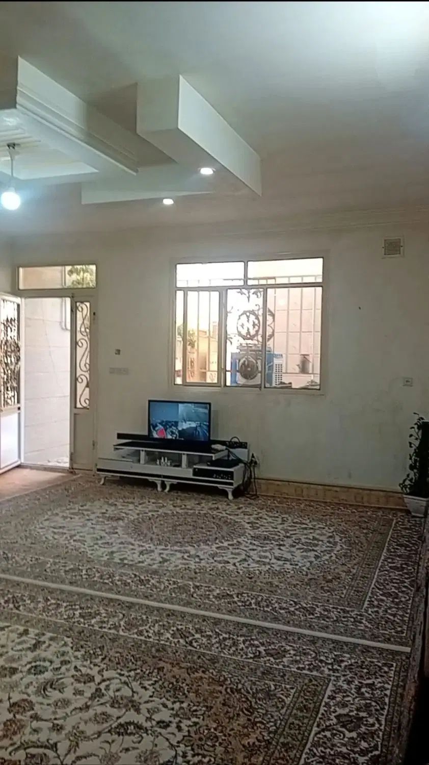 خانه در سیدجمالدین رهن یا اجاره داده می‌شود|اجارهٔ خانه و ویلا|تاکستان, |دیوار