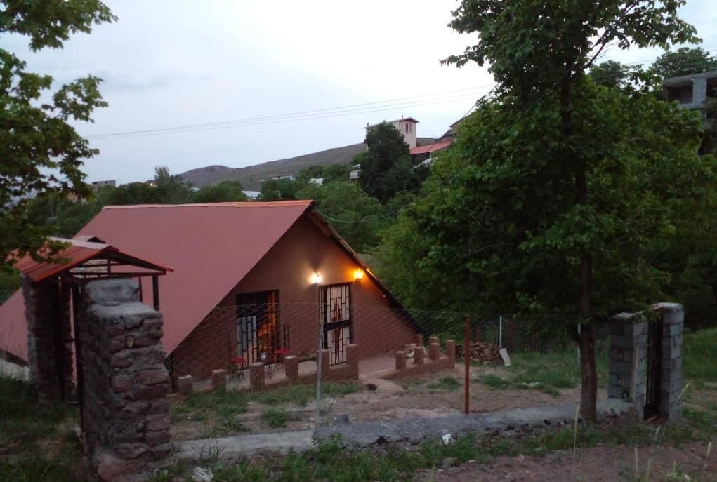 ویلا باغی ویو به دریاچه طالقان|اجارهٔ کوتاه‌مدت ویلا و باغ|طالقان, |دیوار