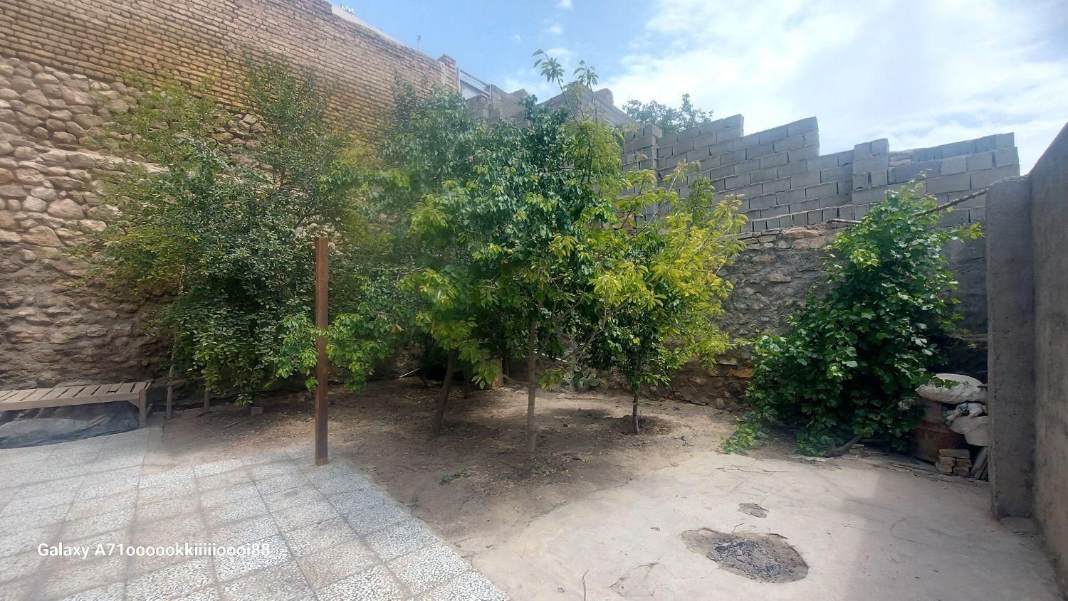 ویلایی/ بر خیابان اصلی|فروش خانه و ویلا|فیروزکوه, |دیوار