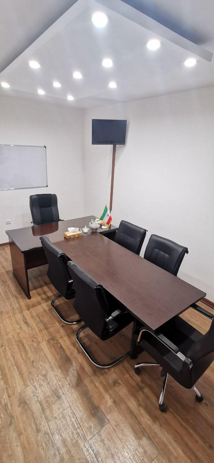 اجاره ساعتی کلاس درس، اتاق مشاوره و سالن کنفرانس|اجارهٔ کوتاه‌مدت دفتر کار و فضای آموزشی|کرج, کوی کارمندان جنوبی|دیوار