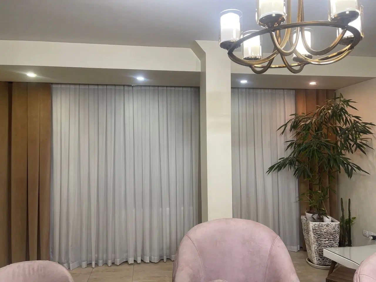 پرده نو ۵متری با زیر پرده و دوتا دکوری مخمل|پرده، رانر، رومیزی|کرج, گلشهر|دیوار