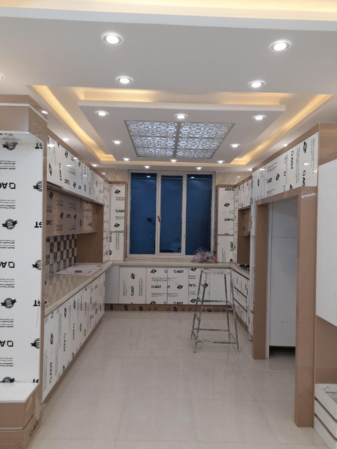 کاغذ دیواری.نرده استیل.کناف|خدمات پیشه و مهارت|قرچک, زیبا شهر|دیوار