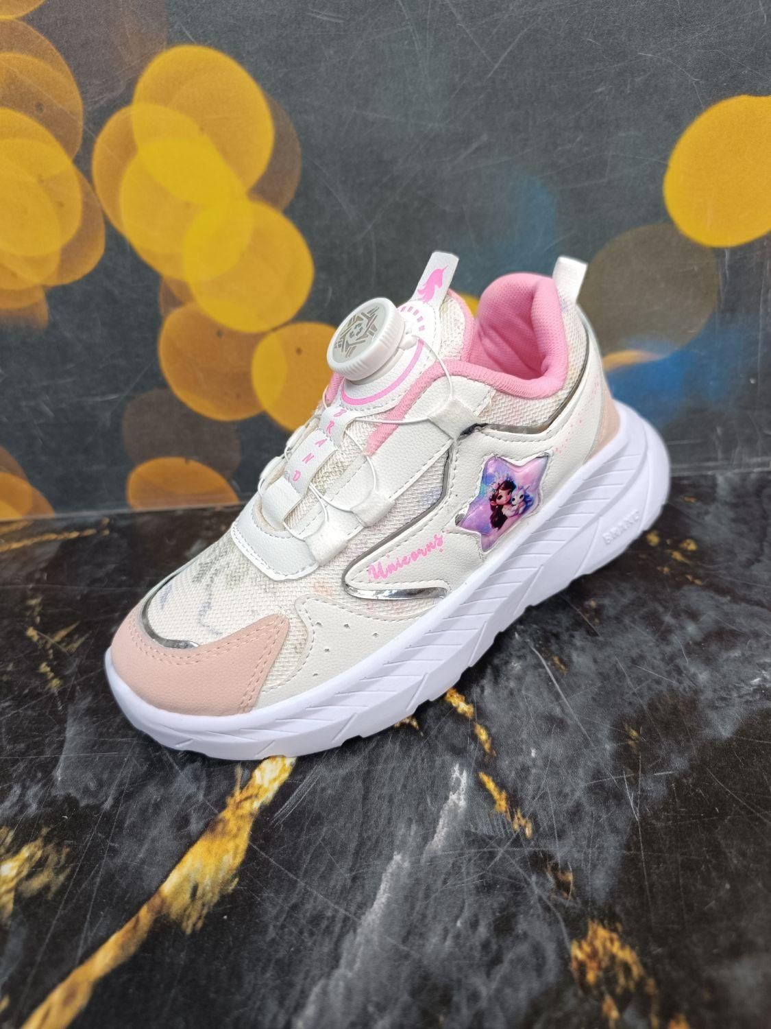 کتونی پمپی پیچی تک شاخ پانو|کفش و لباس بچه|قم, زنبیل آباد|دیوار