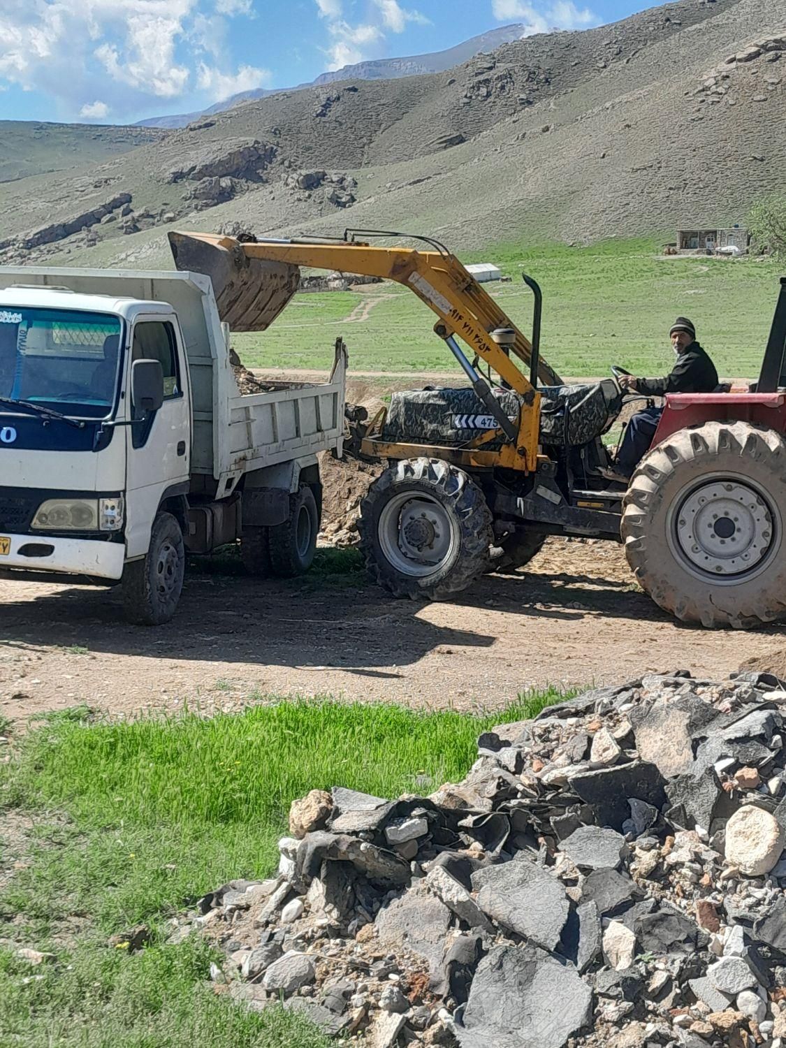 نخاله ،شن و ماسه سنگ ولاشه|خدمات حمل و نقل|بازرگان, |دیوار