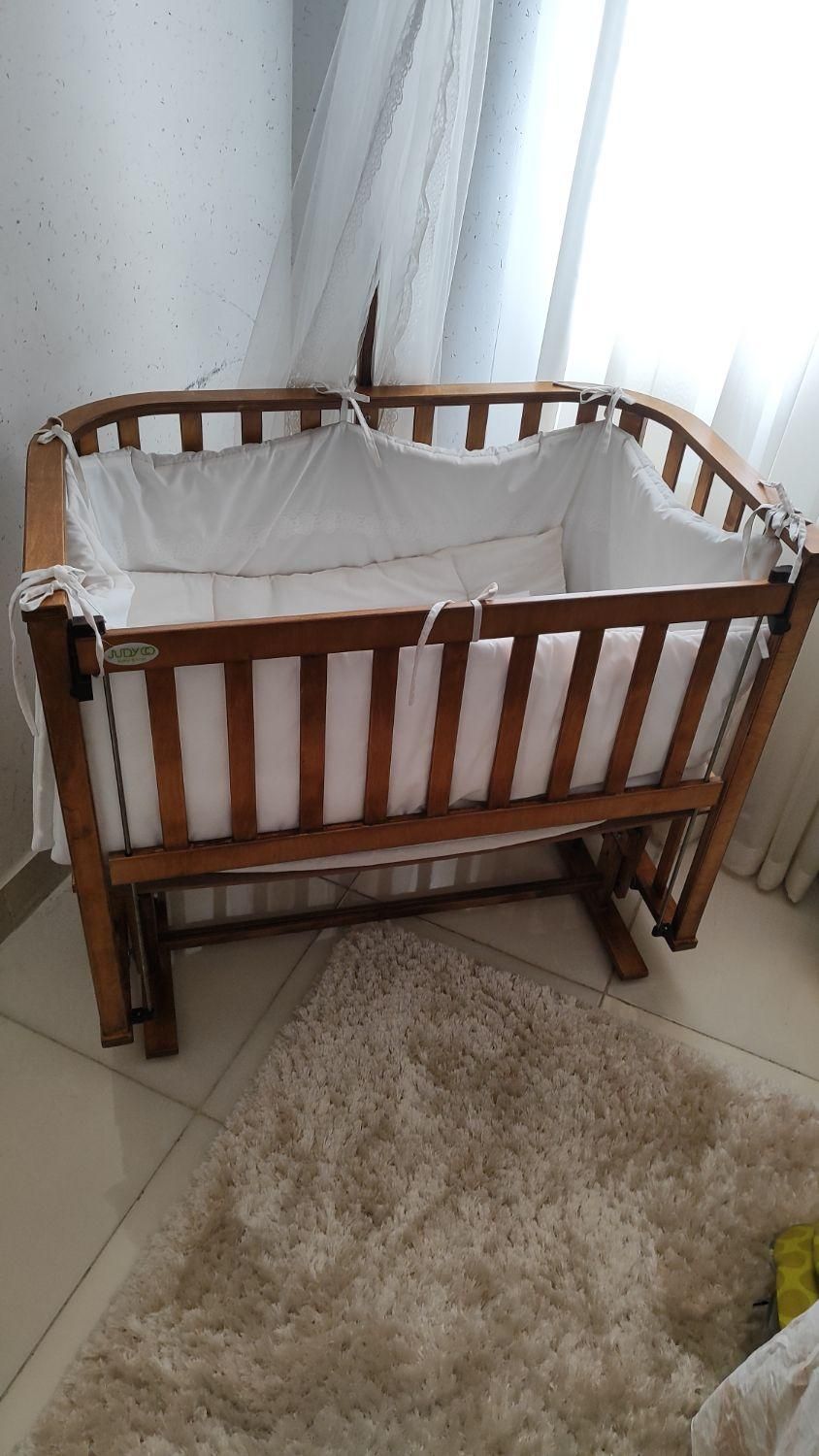 تخت کنار مادر تمام چوب|اسباب و اثاث بچه|قزوین, |دیوار