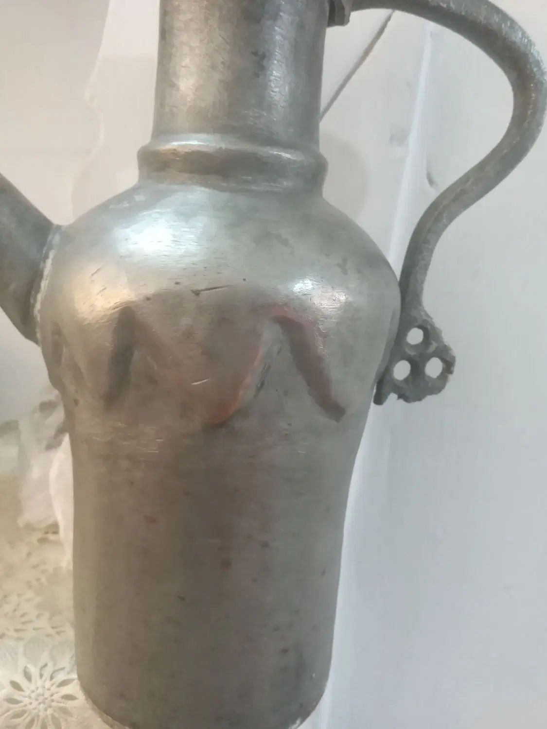 آفتاب قدیمی مس ۸۰ ساله وزن حدود ۲ کیلو|صنایع دستی و سایر لوازم تزئینی|تهران, دولاب|دیوار