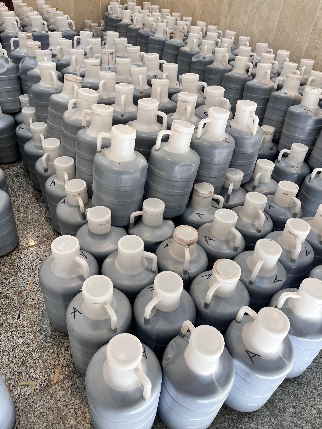 پخش شیره انگور-خرما-رب انار|خوردنی و آشامیدنی|کرج, میدان میوه و تره بار مرکزی|دیوار