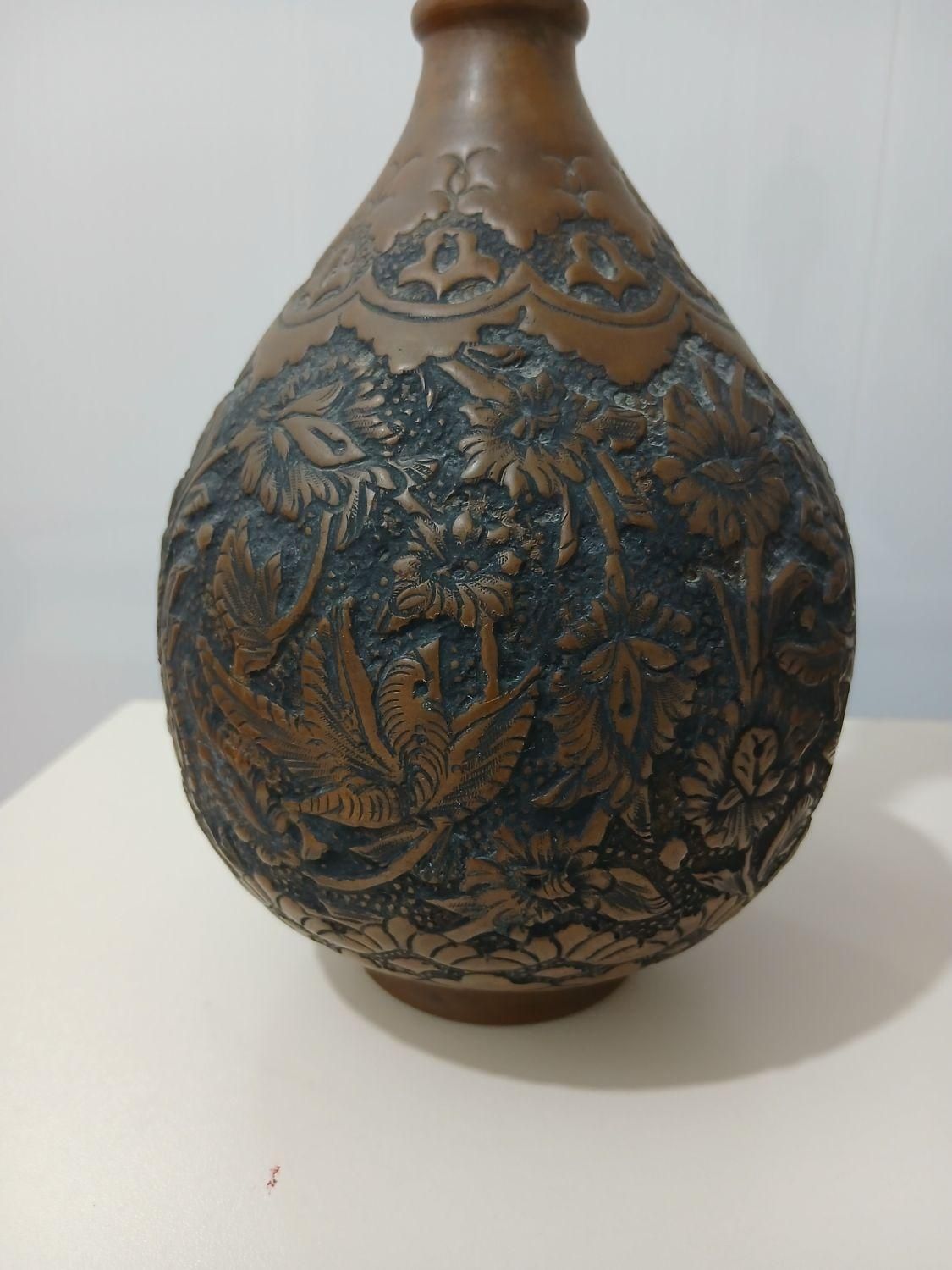 تنگ مسی قلم زنی|کلکسیون اشیاء عتیقه|بندر ماهشهر, |دیوار