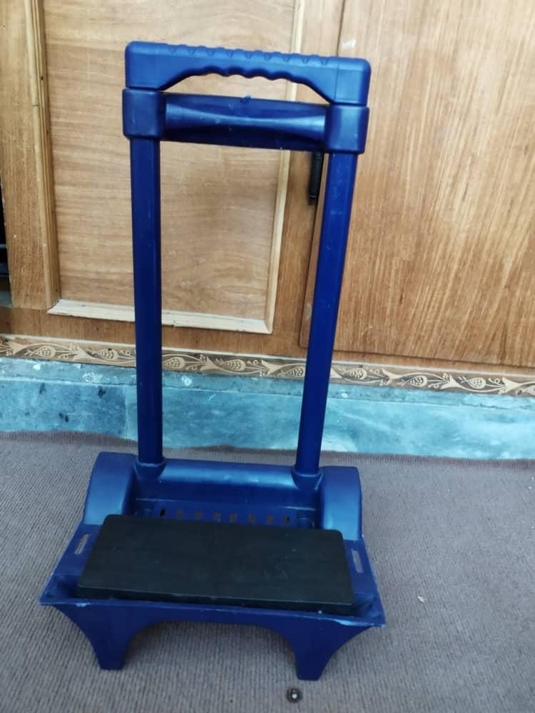 کیف چرخ دار گچساران|کیف، کفش، کمربند|دوگنبدان, |دیوار