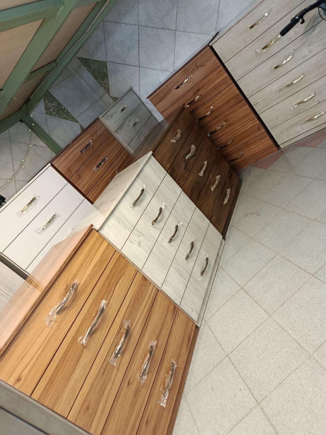 دراور . کمد .میز ایینه|جاکفشی، کمد، دراور|اصفهان, لاله|دیوار