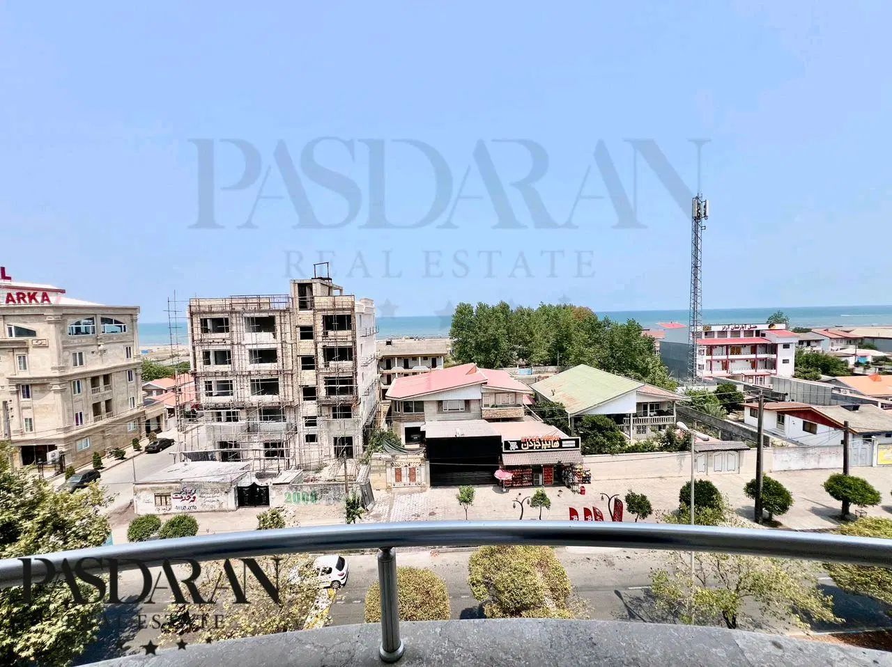 فروش آپارتمان ۱۱۰ متری ویو ابدی دریابر خ پاسداران.|فروش آپارتمان|بندر انزلی, پاسداران|دیوار