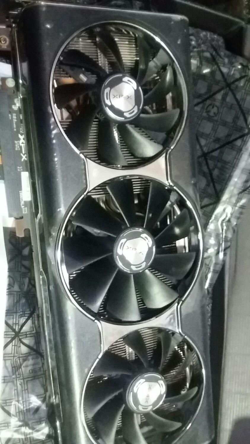گرافیک XFX 5700xt ULTRA سه فن درحد|قطعات و لوازم جانبی رایانه|قم, امامزاده ابراهیم|دیوار