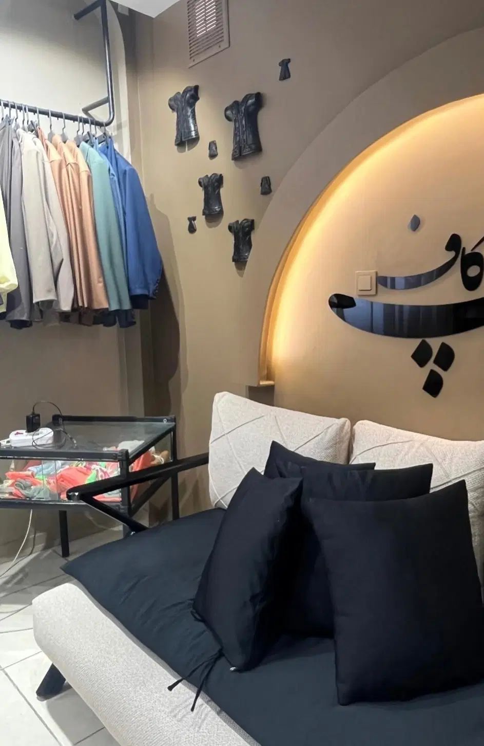 نیازمندچرخکار حرفه ای برای کار در کارگاهِ مزون|استخدام هنری و رسانه|شیراز, شهرک گلستان|دیوار